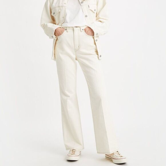 NWT Levis Movin On 70s High Flare in Sunny Cream Sz 31 - Picture 1 of 14